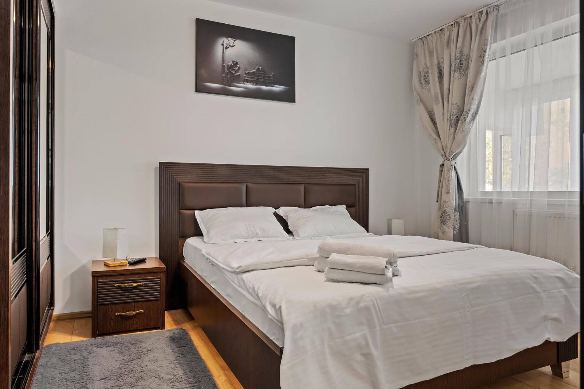 Apartament De Lux Drumul Taberei Букурещ Екстериор снимка