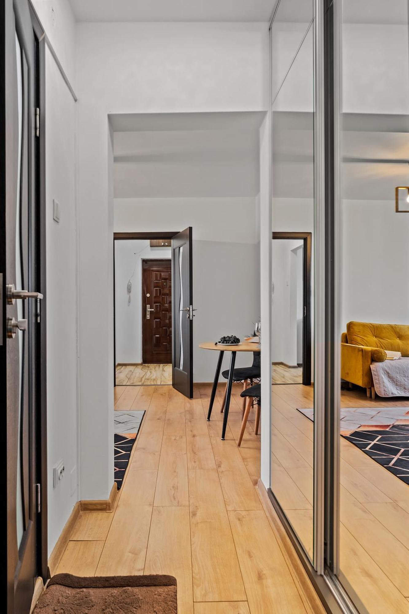 Apartament De Lux Drumul Taberei Букурещ Екстериор снимка
