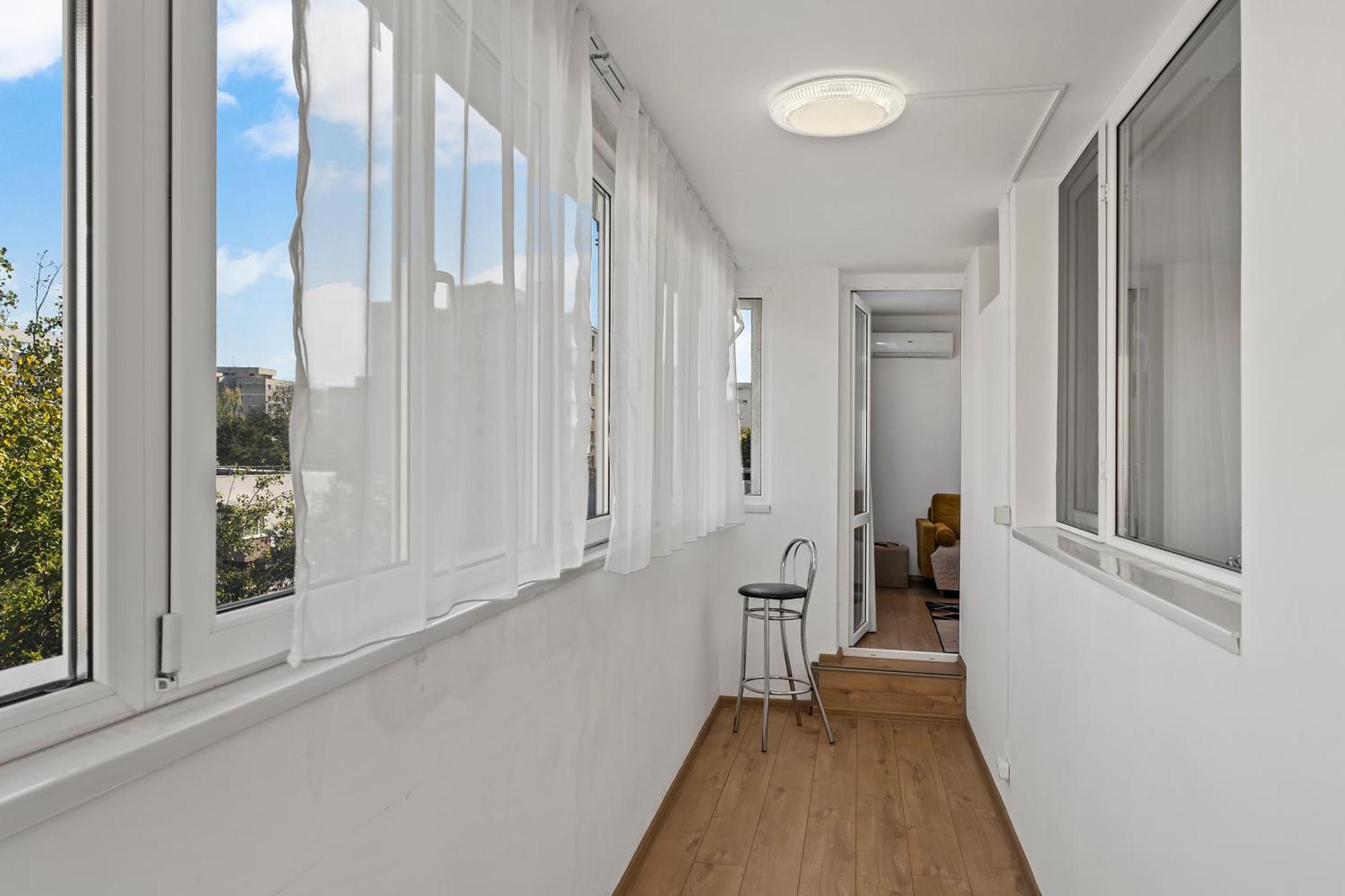 Apartament De Lux Drumul Taberei Букурещ Екстериор снимка